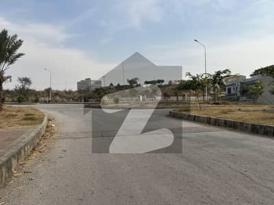 بحریہ ہیملیٹ بحریہ ٹاؤن فیز 8,بحریہ ٹاؤن راولپنڈی,راولپنڈی میں 1 کنال رہائشی پلاٹ 2.3 کروڑ میں برائے فروخت۔