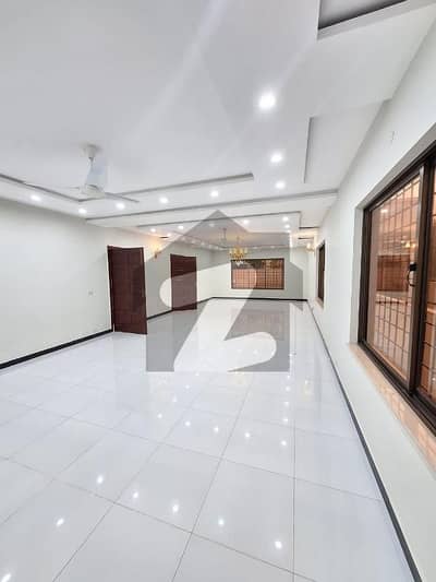 HOUSE FOR RENT IN F-7 ISLAMABAD