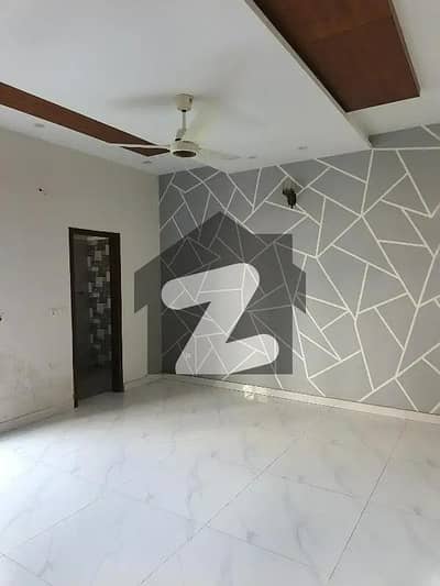 بحریہ آرچرڈ فیز 1 بحریہ آرچرڈ,لاہور میں 3 کمروں کا 10 مرلہ بالائی پورشن 60.0 ہزار میں کرایہ پر دستیاب ہے۔