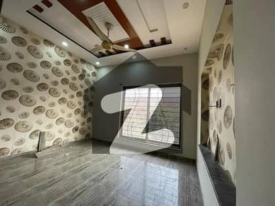 10 Marla House Available For Rent In Bahria Orchard Phase 1