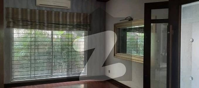 ڈی ایچ اے فیز 3 ڈیفنس (ڈی ایچ اے),لاہور میں 5 کمروں کا 1 کنال مکان 9.75 کروڑ میں برائے فروخت۔