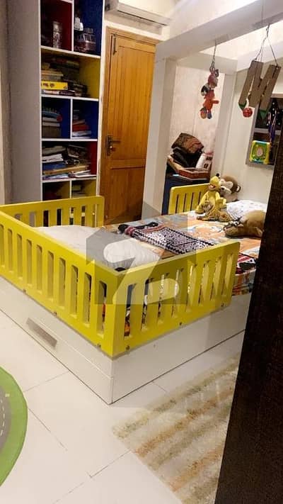 شہباز کمرشل ایریا ڈی ایچ اے فیز 6,ڈی ایچ اے ڈیفینس,کراچی میں 2 کمروں کا 4 مرلہ فلیٹ 1.15 لاکھ میں کرایہ پر دستیاب ہے۔