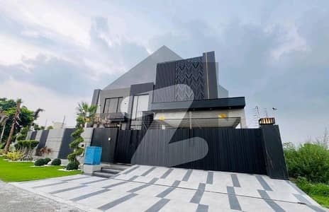 A House Of 27 Marla In DHA Phase 7 - Block P