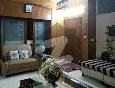 ماڈل ٹاؤن ۔ بلاک ایم ماڈل ٹاؤن,لاہور میں 5 کمروں کا 10 مرلہ مکان 4.5 کروڑ میں برائے فروخت۔