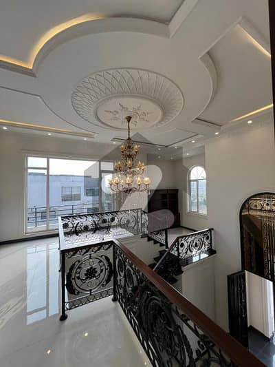 A Stunning Lower Portion Is Up For Grabs In Top City 1