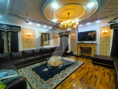 2 Kanal House Available For Sale
