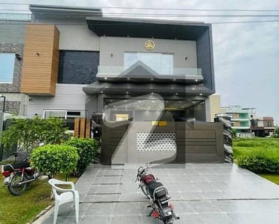 10 MARLA BRAND NEW HOUSE