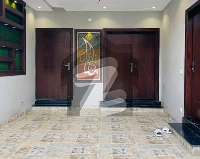 Jubilee Town 5 Marla Modern House Available For Rent