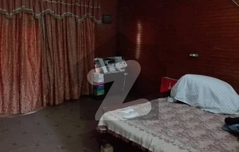 Affordable Lower Portion Of 10 Marla Is Available For Rent