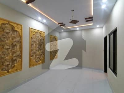 ایل ڈی اے ایوینیو لاہور میں 6 کمروں کا 10 مرلہ مکان 3.15 کروڑ میں برائے فروخت۔