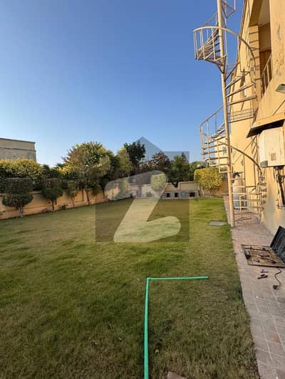 بحریہ گارڈن سٹی بحریہ ٹاؤن,اسلام آباد میں 7 کمروں کا 1 کنال مکان 3.5 لاکھ میں کرایہ پر دستیاب ہے۔