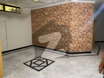 آئی ۔ 8 اسلام آباد میں 4 کمروں کا 5 مرلہ مکان 1.3 لاکھ میں کرایہ پر دستیاب ہے۔