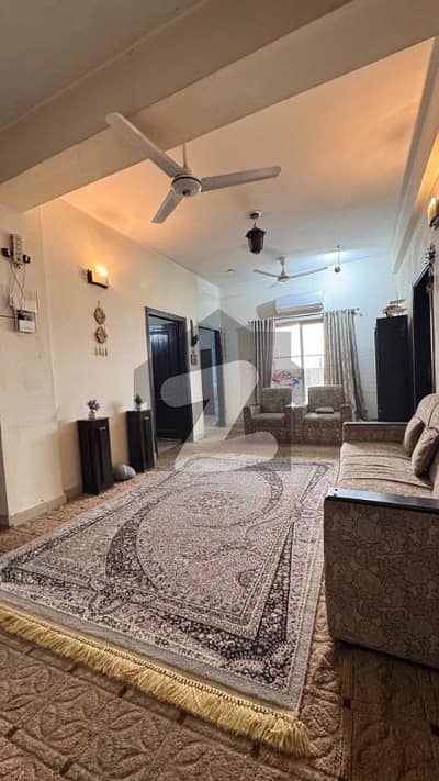 یونیورسٹی ٹاؤن پشاور میں 4 کمروں کا 7 مرلہ فلیٹ 1.57 کروڑ میں برائے فروخت۔