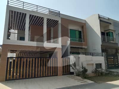 10 Marla Luxury House In Royal Palm City Near Macdonald Sahiwal