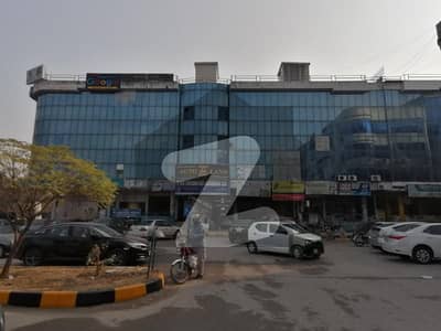 آئی ۔ 8 مرکز آئی ۔ 8,اسلام آباد میں 1 مرلہ دکان 6.5 کروڑ میں برائے فروخت۔