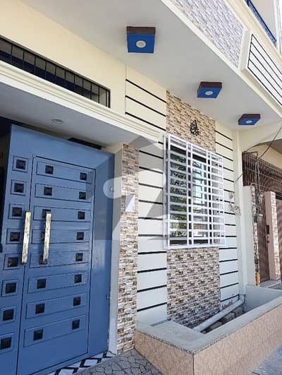 سعدی ٹاؤن سکیم 33,کراچی میں 4 کمروں کا 5 مرلہ مکان 2.3 کروڑ میں برائے فروخت۔