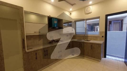 خدا بخش کالونی کینٹ,لاہور میں 3 کمروں کا 5 مرلہ مکان 2.1 کروڑ میں برائے فروخت۔