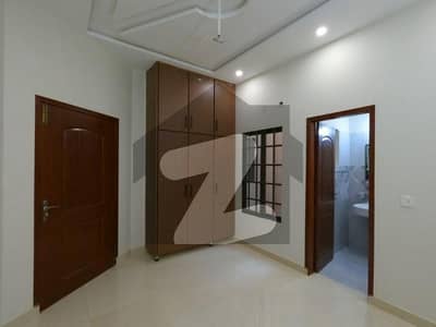 ڈیوائن گارڈنز لاہور میں 3 کمروں کا 5 مرلہ مکان 85.0 ہزار میں کرایہ پر دستیاب ہے۔