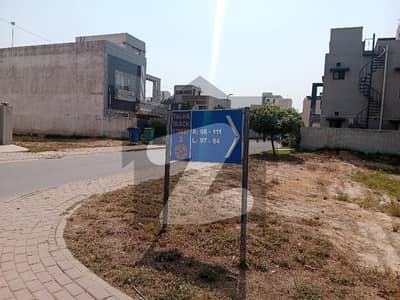 بحریہ ٹاؤن - طلحہ بلاک بحریہ ٹاؤن سیکٹر ای,بحریہ ٹاؤن,لاہور میں 10 مرلہ رہائشی پلاٹ 1.62 کروڑ میں برائے فروخت۔
