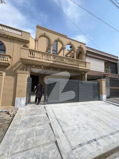 1 kanal hous for rent barnd new house