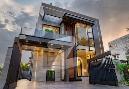 ڈی ایچ اے 9 ٹاؤن ڈیفنس (ڈی ایچ اے),لاہور میں 4 کمروں کا 5 مرلہ مکان 2.28 کروڑ میں برائے فروخت۔