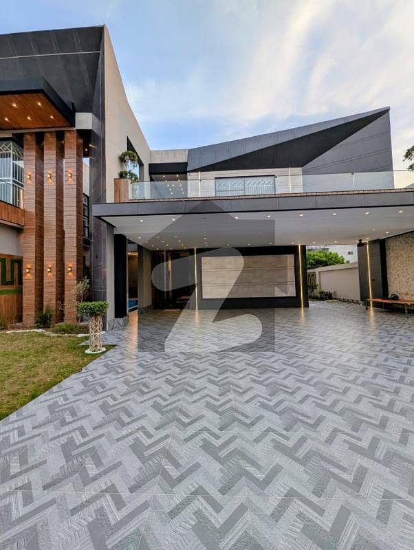 Prime Location Park Facing 2 Kanal Brand New Ultra Modern Designer ...