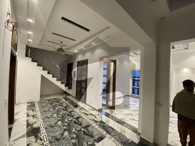 5 Marla House for Sale 5 Bedrooms | Prime Location