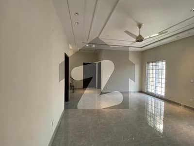 LUXURY 1 KANAL UPPER PORTION AVAILABLE FOR RENT IN VALENCIA HOUSING SOCIETY