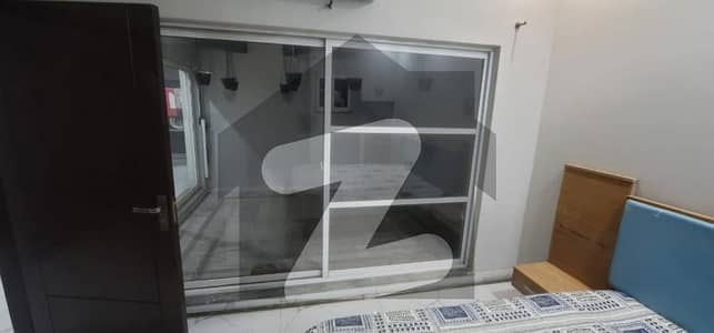 پیراگون سٹی لاہور میں 3 کمروں کا 5 مرلہ زیریں پورشن 85.0 ہزار میں کرایہ پر دستیاب ہے۔