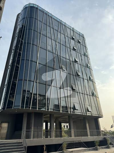 ائیرپورٹ انکلیو اسلام آباد میں 3 کنال عمارت 45.0 کروڑ میں برائے فروخت۔