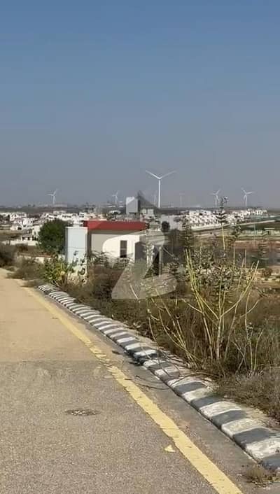 CHANCE DEAL PLOT FULL HEIGHTED LOCATION LIKE HILL VIEW OF DHA CITY KARACHI 3A SECTOR DHA CITY KARACHI IN FRONT ALREADY PEOPLE ARE LIVING