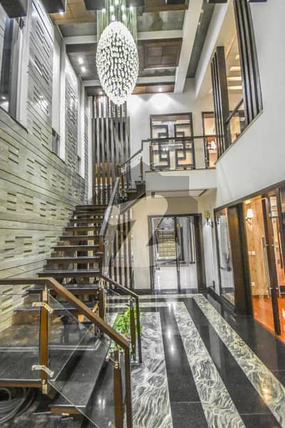 TASK EST OFFER : 10 Marla Modern Design Banglow Good Location Reasonable Price in Phase 8 AIR AVENUE DHA