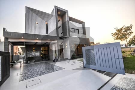 TASK EST OFFER : 10 Marla Modern Design Banglow Good Location Reasonable Price in Phase 8 AIR AVENUE DHA