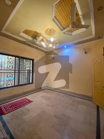 جوہر ٹاؤن فیز 2 جوہر ٹاؤن,لاہور میں 3 کمروں کا 5 مرلہ مکان 1.15 لاکھ میں کرایہ پر دستیاب ہے۔