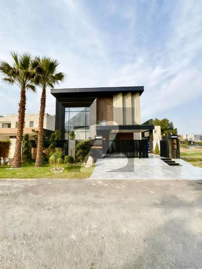 12 MARLA MODERN VILLA REAR OPTION IN DHA NEAR DOLMEN MALL LAHORE