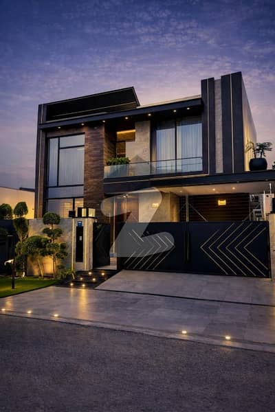 ڈی ایچ اے فیز 7 ڈیفنس (ڈی ایچ اے),لاہور میں 5 کمروں کا 1 کنال مکان 7.0 کروڑ میں برائے فروخت۔