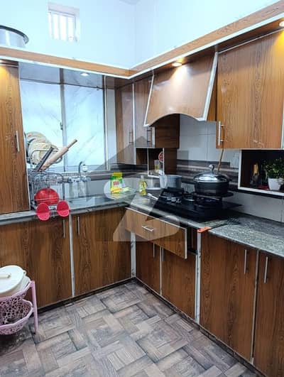 Road facing 3 Bed dd