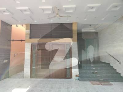 اقبال ایونیو فیز 3 اقبال ایوینیو,لاہور میں 3 کمروں کا 1 کنال بالائی پورشن 95.0 ہزار میں کرایہ پر دستیاب ہے۔