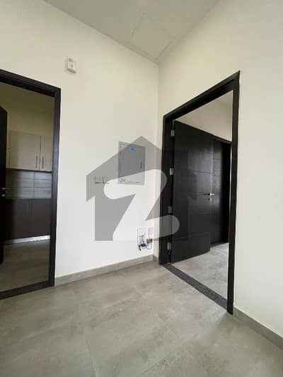 سکائی پارک ون گلبرگ گرینز,گلبرگ,اسلام آباد میں 2 کمروں کا 7 مرلہ فلیٹ 3.45 کروڑ میں برائے فروخت۔