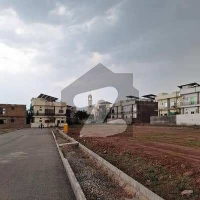 10 Marla Developed plot for sale at prime location