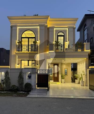 بحریہ ٹاؤن فیز 8 بحریہ ٹاؤن راولپنڈی,راولپنڈی میں 3 کمروں کا 7 مرلہ مکان 95.0 ہزار میں کرایہ پر دستیاب ہے۔