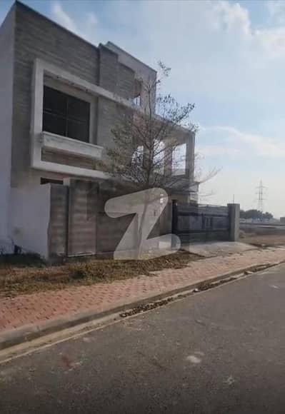 بحریہ ٹاؤن - غازی بلاک بحریہ ٹاؤن ۔ سیکٹر ایف,بحریہ ٹاؤن,لاہور میں 5 کمروں کا 10 مرلہ مکان 2.5 کروڑ میں برائے فروخت۔