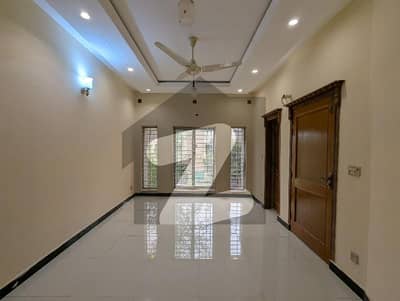 Beautiful Location 14 Marla Upper Portion For Rent in Bahria Spring phase 7