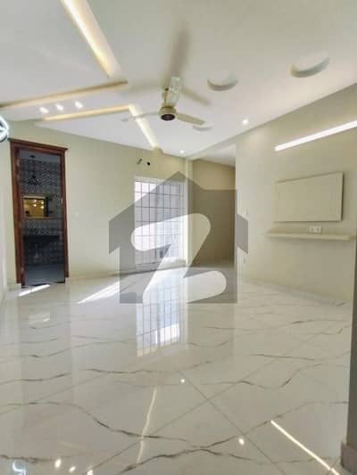 10 Marla Upper Portion Available For Rent In Uet Housing Society