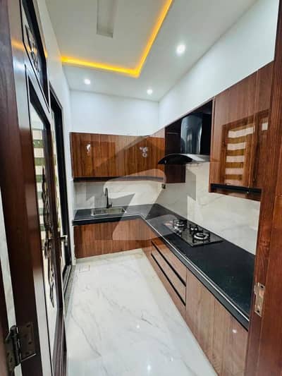 beautiful house available for rent