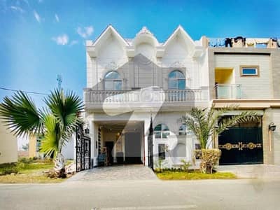 پارک ویو سٹی لاہور میں 4 کمروں کا 5 مرلہ مکان 1.7 کروڑ میں برائے فروخت۔