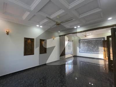 1 Kanal House Is Available In D-12