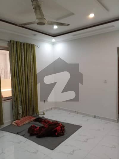 حیات آباد فیز 2 - ایچ1 حیات آباد فیز 2,حیات آباد,پشاور میں 1 کنال مکان 2.7 لاکھ میں کرایہ پر دستیاب ہے۔