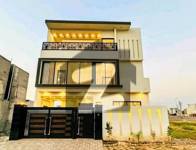 بحریہ ٹاؤن فیز 8 ۔ سفاری ویلی بحریہ ٹاؤن فیز 8,بحریہ ٹاؤن راولپنڈی,راولپنڈی میں 5 کمروں کا 7 مرلہ مکان 80.0 ہزار میں کرایہ پر دستیاب ہے۔