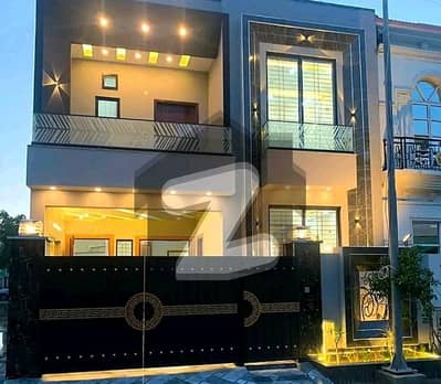 بحریہ ٹاؤن فیز 8 ۔ سفاری ویلی بحریہ ٹاؤن فیز 8,بحریہ ٹاؤن راولپنڈی,راولپنڈی میں 3 کمروں کا 5 مرلہ مکان 62.0 ہزار میں کرایہ پر دستیاب ہے۔